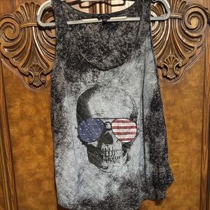 Rock & Republic Black and Gray Patterned Top (R)